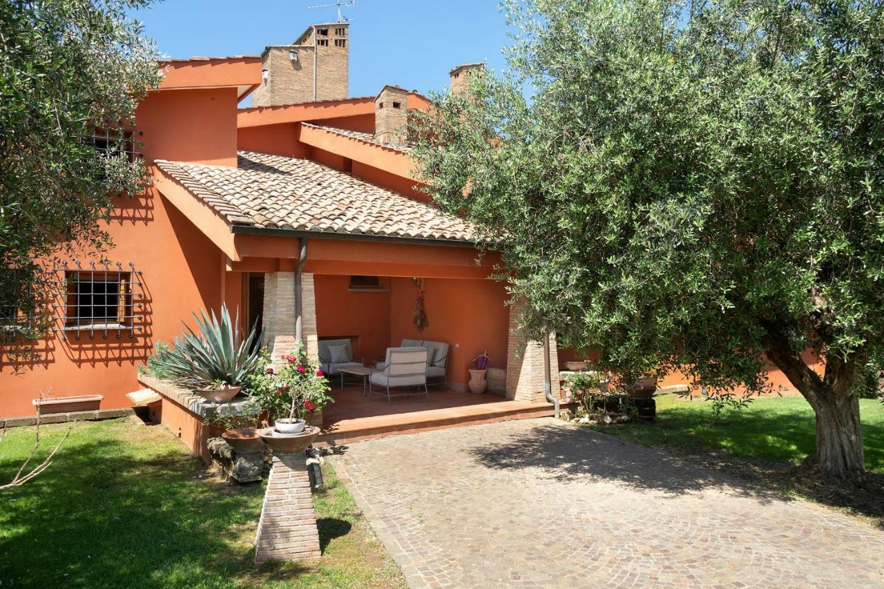 Villa In Via Della Marcigliana Casale Torre San Giovanni Eksteriør bilde