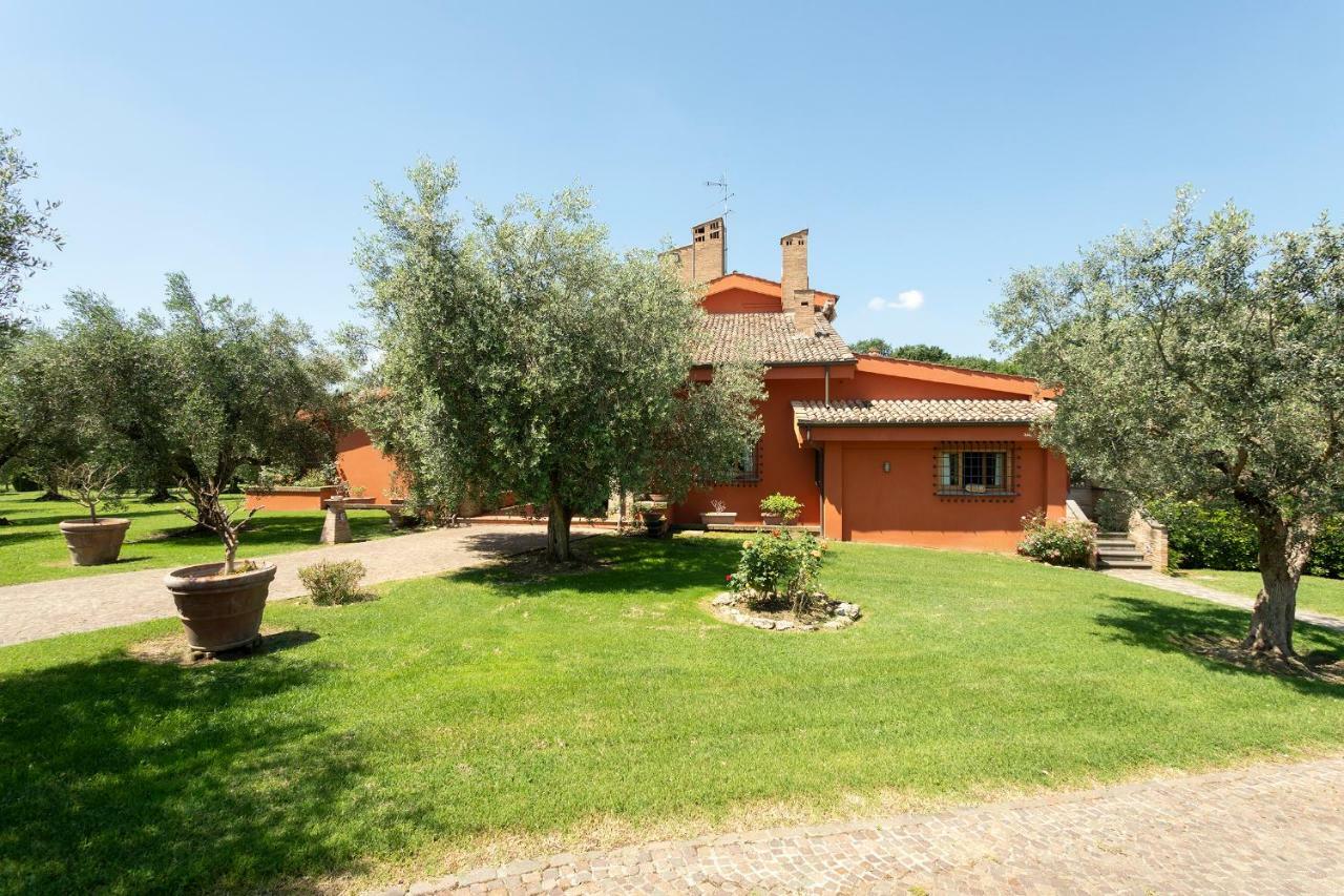 Villa In Via Della Marcigliana Casale Torre San Giovanni Eksteriør bilde
