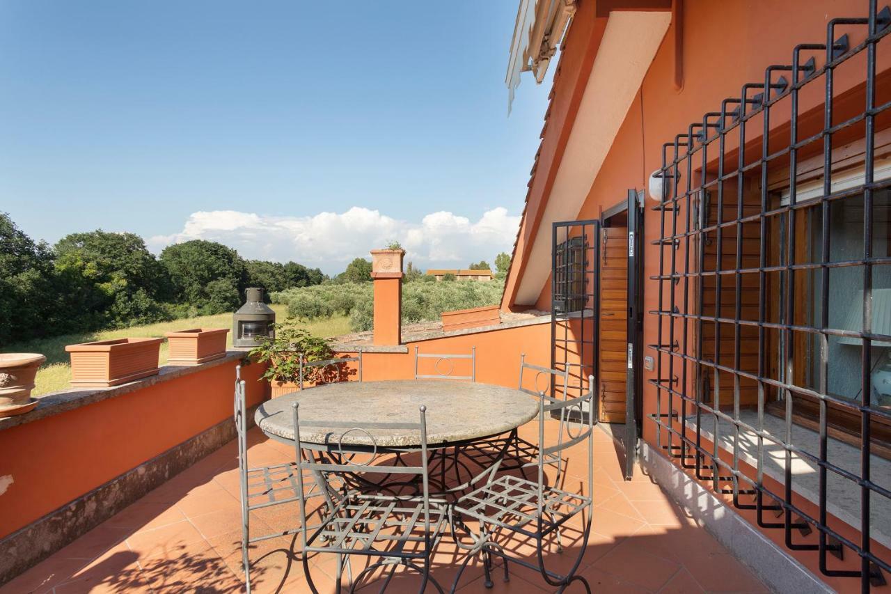 Villa In Via Della Marcigliana Casale Torre San Giovanni Eksteriør bilde